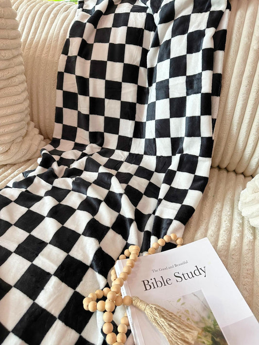 Checkered Throw Blankets